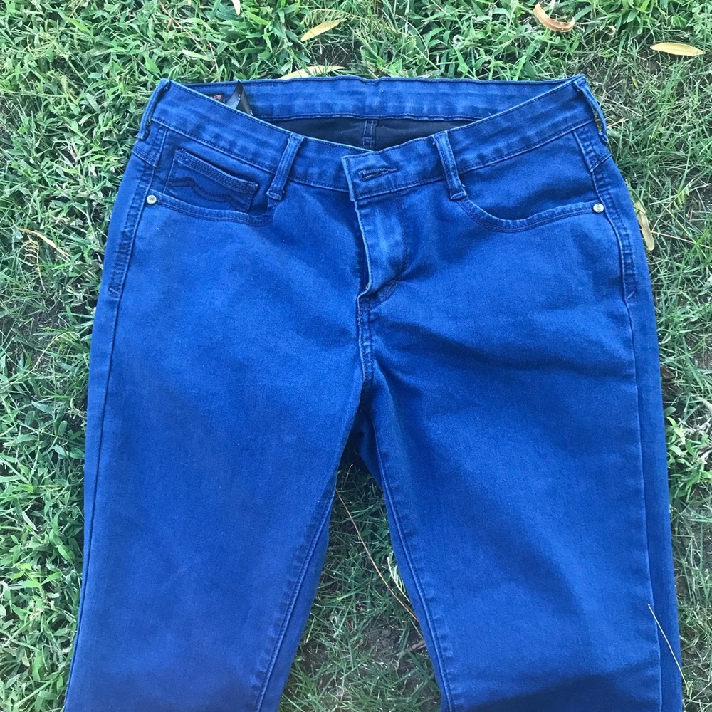 NWT~Jeans - Picture 2 of 3